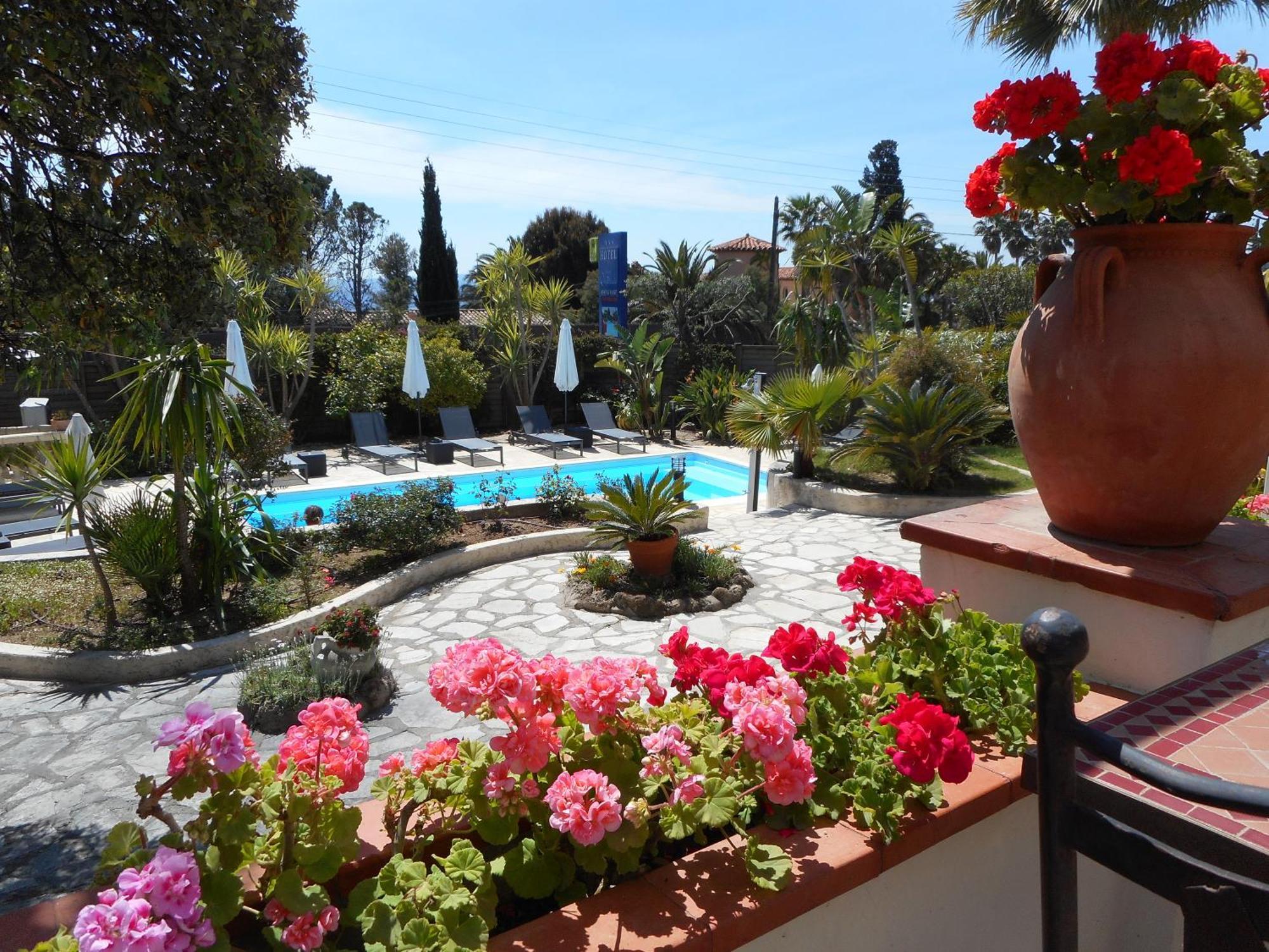 Hotel La Quietude Les Issambres Ngoại thất bức ảnh